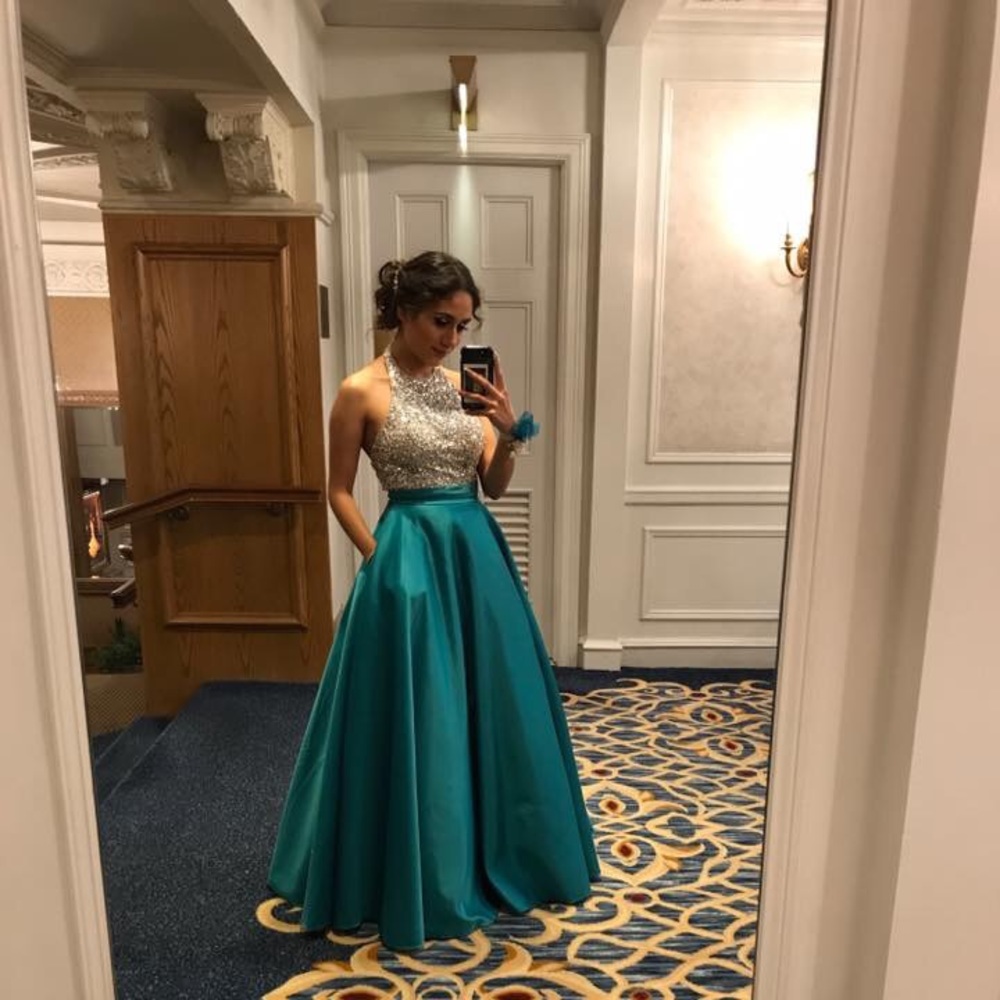 Princess ball gown with pockets!